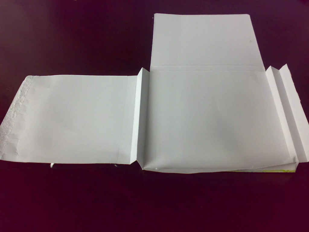 Фото готового конверта станка для изготовления конвертов ZF-380B