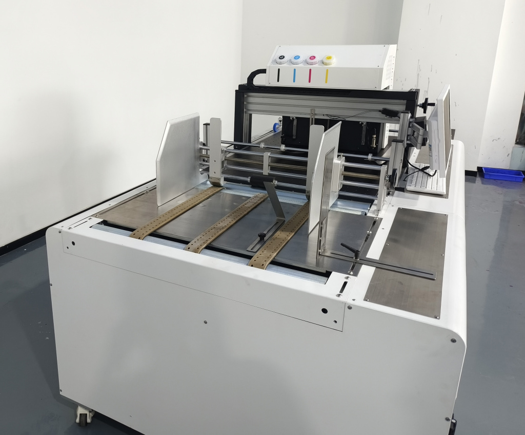 Принтер для печати на готовой продукции K-1550S Принтер для печати на готовой продукции K-1550S