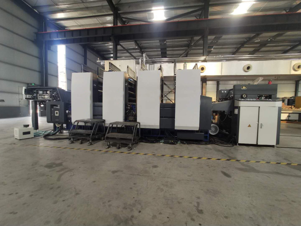 Офсетная печатная машина XH-4-660 Офсетная печатная машина XH-4-660